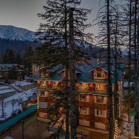 Hotel Pine Spring Gulmarg Exterior photo