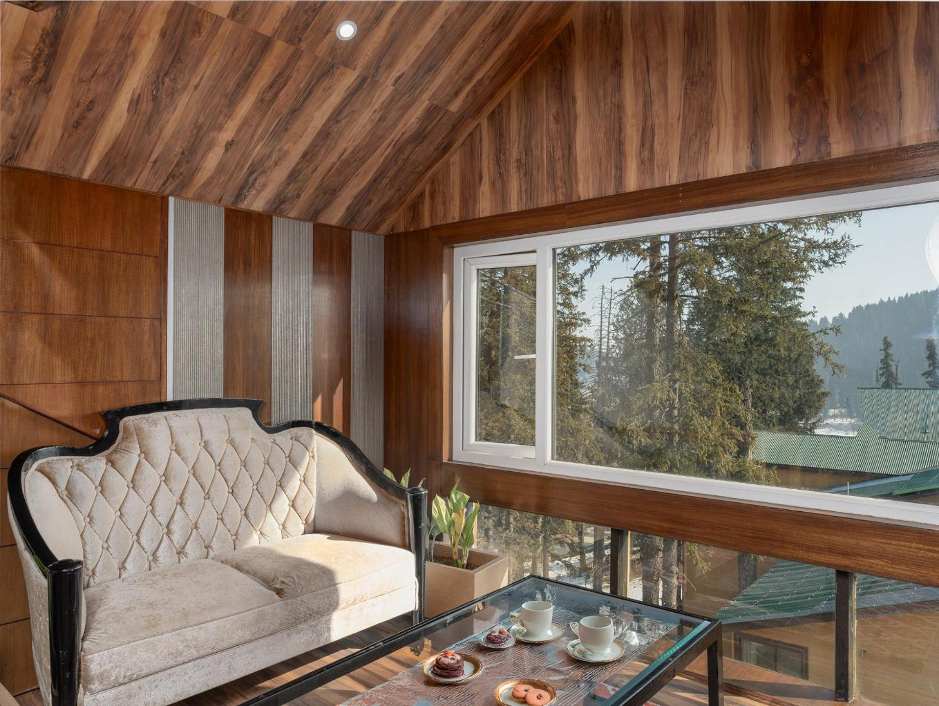 Hotel Pine Spring Gulmarg Exterior photo