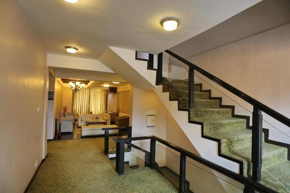 Hotel Pine Spring Gulmarg Exterior photo